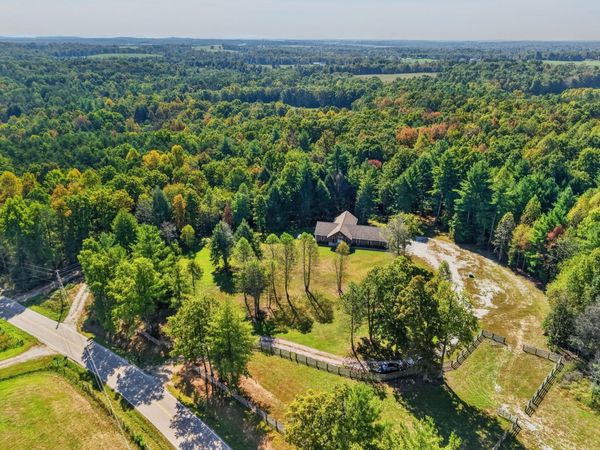 4282 Standing Rock Rd , Jamestown, TN 38556