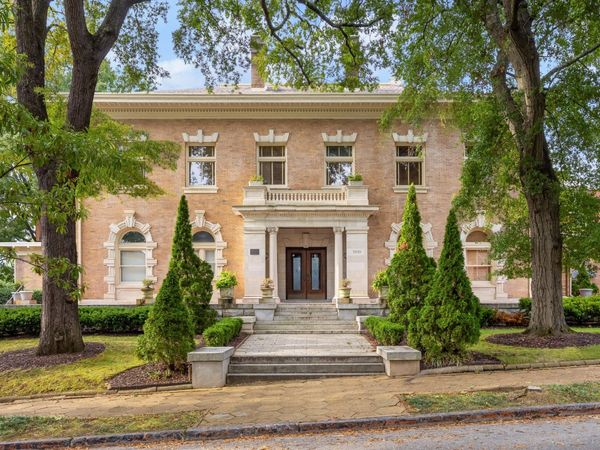 900 Vine Street, Unit 9, Chattanooga, TN 37403