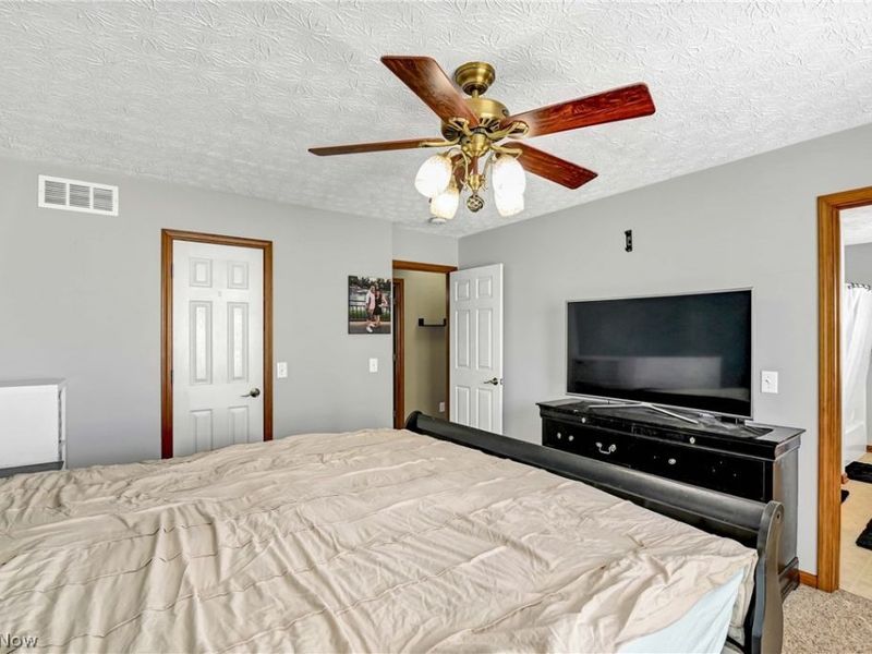 2144 Reserve Circle N, Lorain, OH 44053 Photo 22