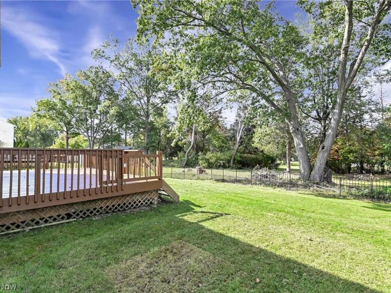 2144 Reserve Circle N, Lorain, OH 44053 Photo 33