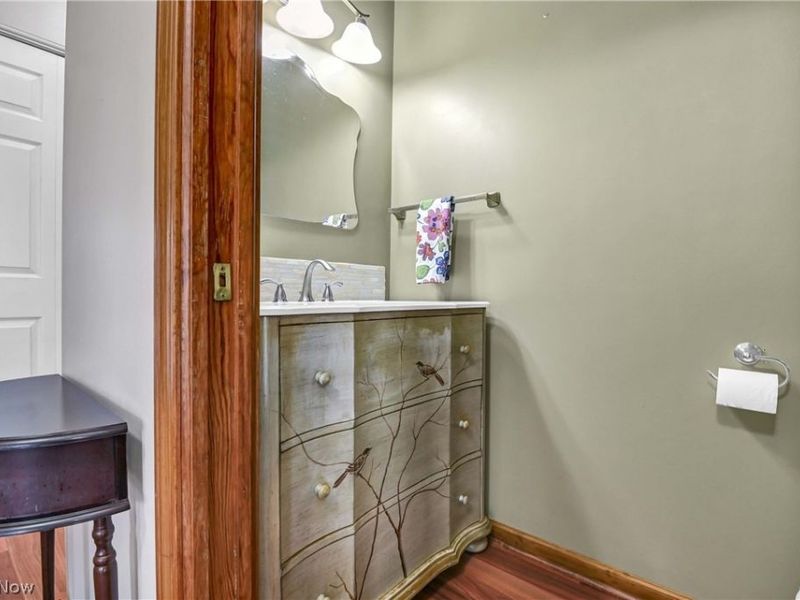 2144 Reserve Circle N, Lorain, OH 44053 Photo 8