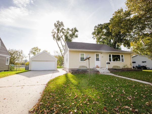 118 S Oregon Avenue, Morris, MN 56267