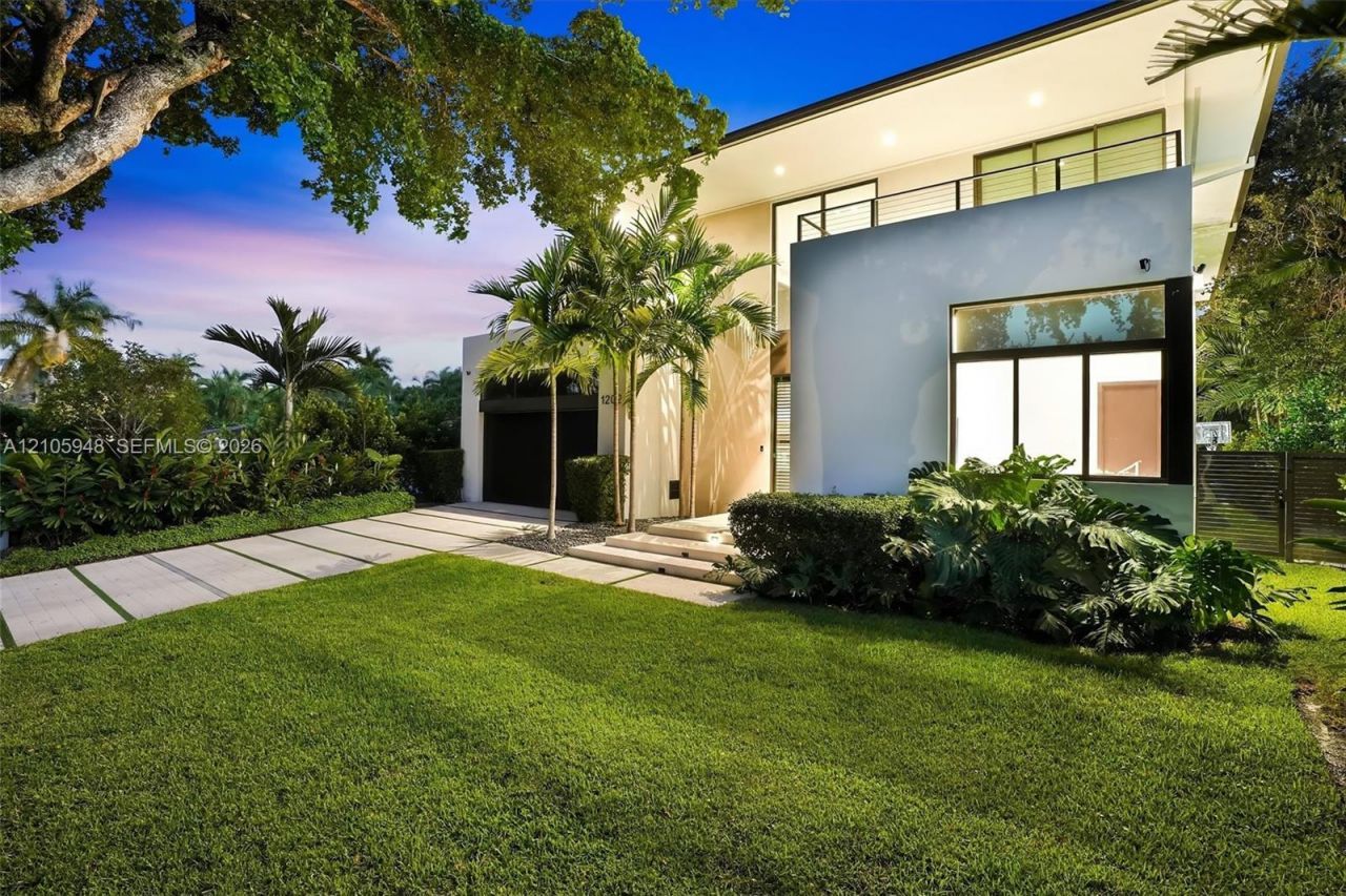 1202 NE 93rd St , Miami Shores, FL 33138 Photo
