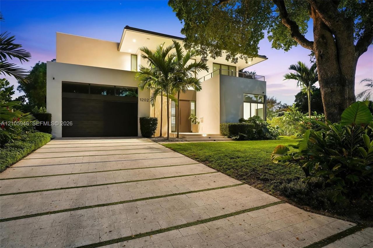 1202 NE 93rd St , Miami Shores, FL 33138 Photo