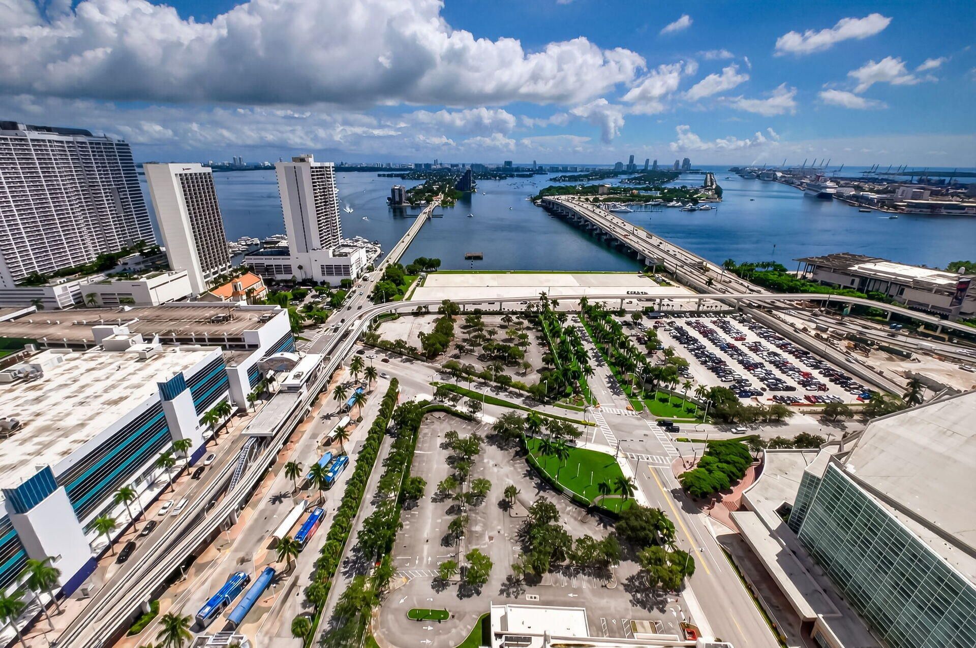 1400 Biscayne Blvd , Unit 2906, Miami, FL 33132 Photo