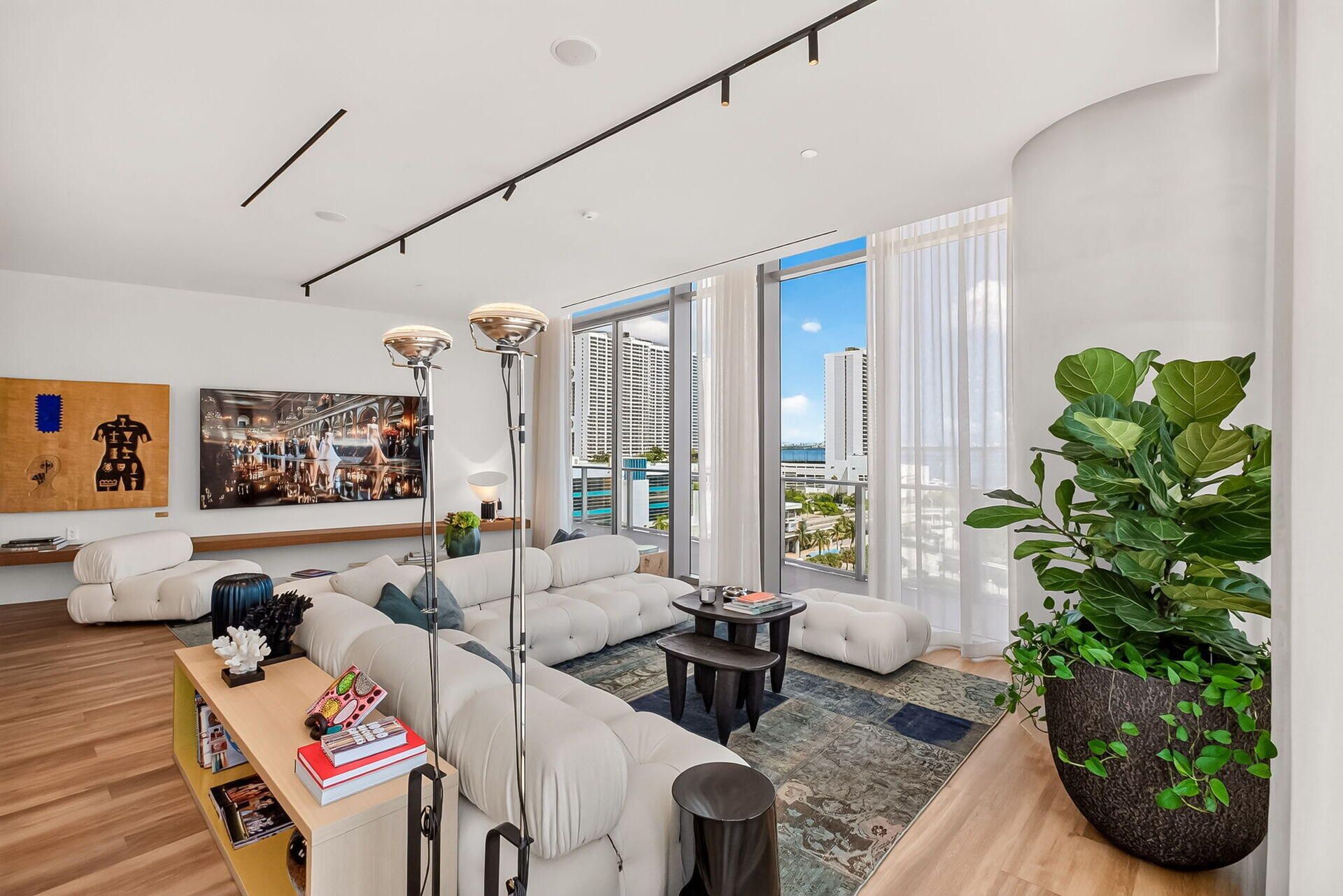 1400 Biscayne Blvd , Unit 2906, Miami, FL 33132 Photo