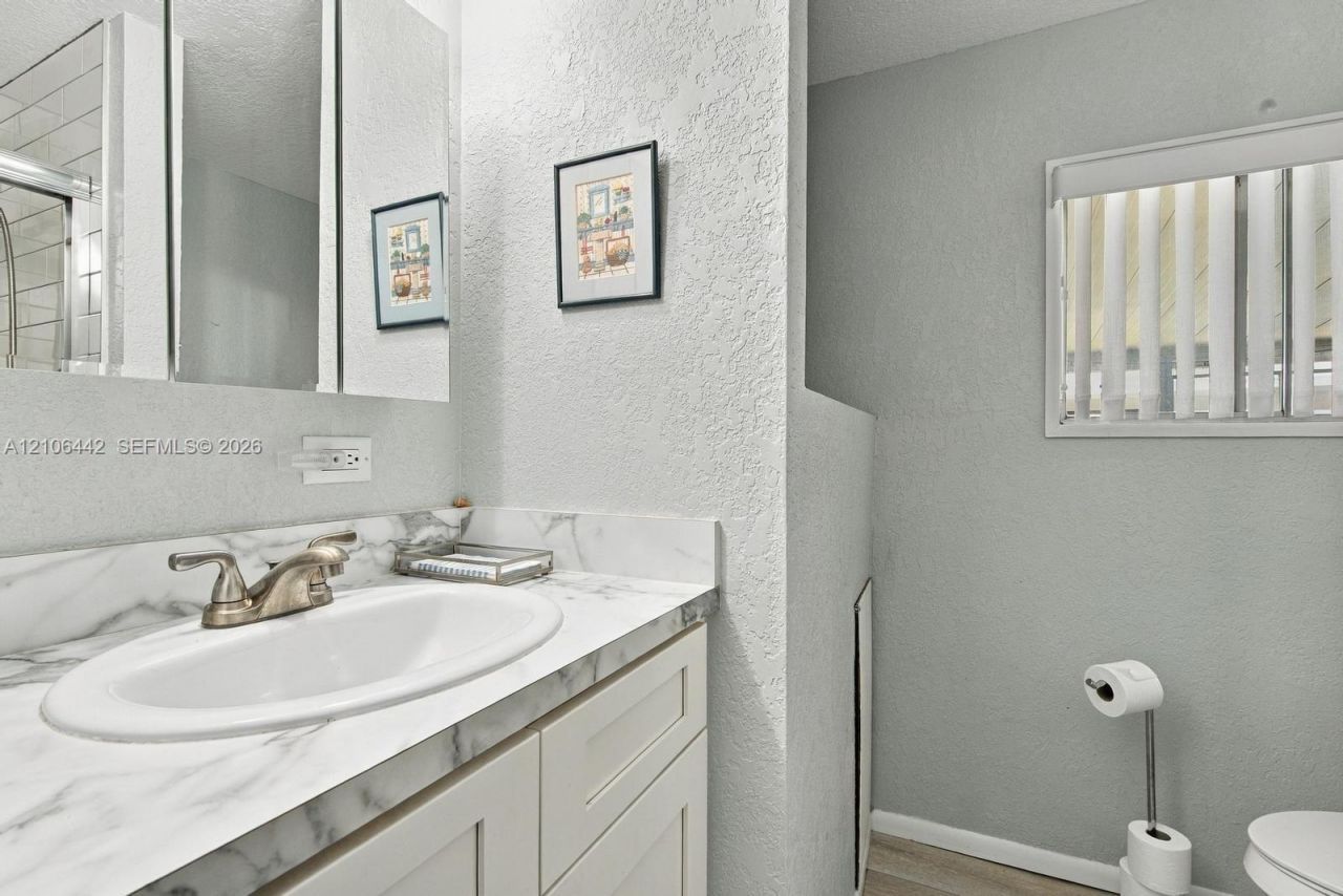 2024 E Robin Avenue , Sebring, FL 33870 Photo