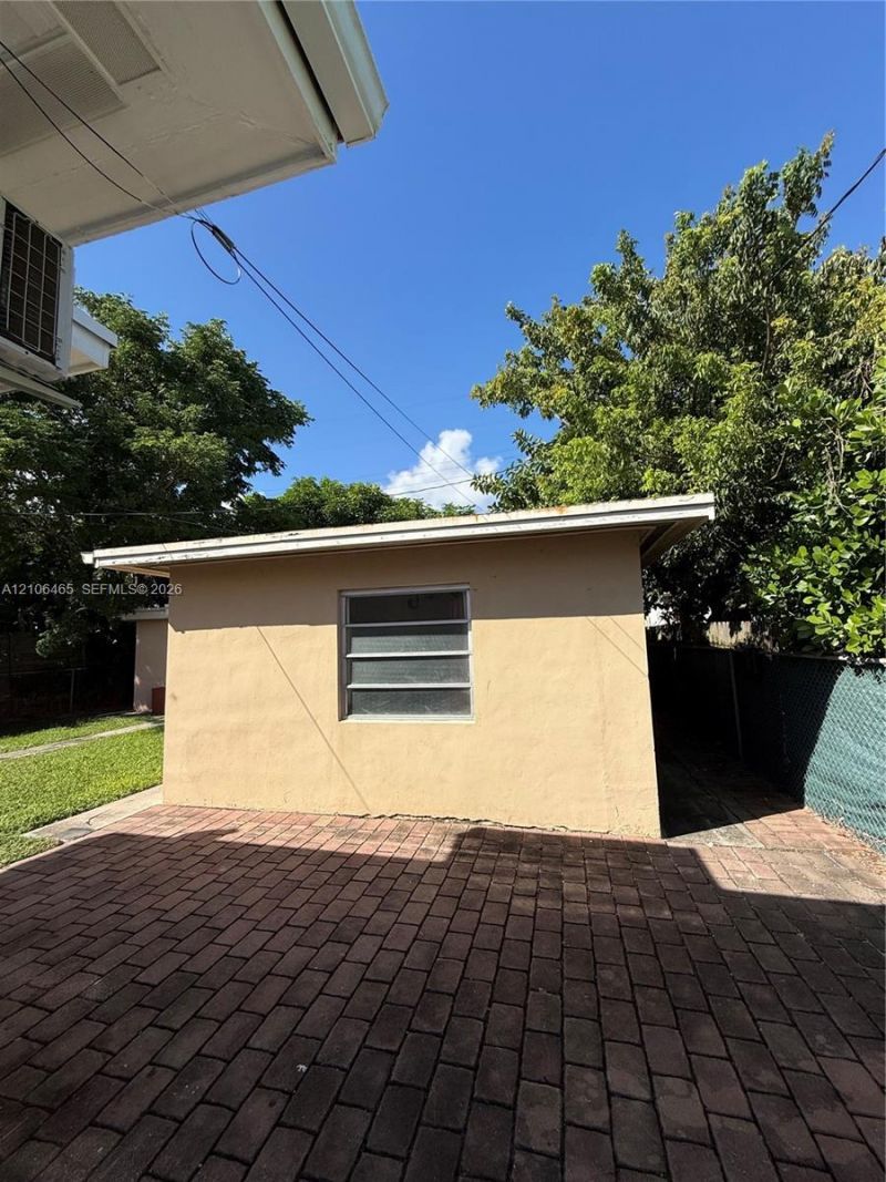 1721 SW 14th St , Unit B, Miami, FL 33145 Photo