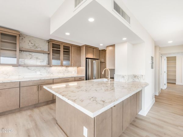 100 N Arlington Avenue, UNIT 20E, Reno, NV 89501