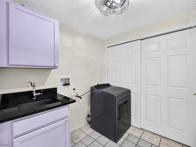 2084 Jennifer Street, Akron, OH 44313 Photo 12
