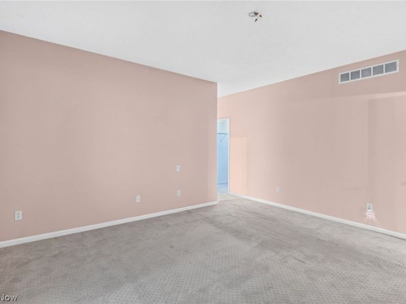 2084 Jennifer Street, Akron, OH 44313 Photo 14