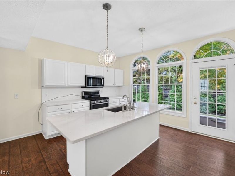 2084 Jennifer Street, Akron, OH 44313 Photo 8