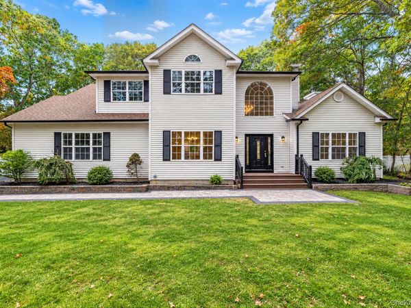 12 Davidson Drive , Manorville, NY 11949