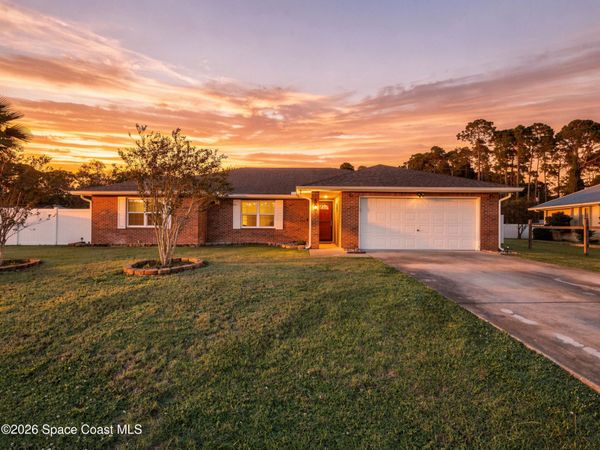 585 Boxthorn Avenue NW , Palm Bay, FL 32907