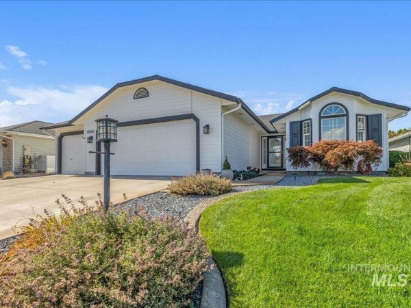 8569 Willowdale Dr, Garden City, ID 83714