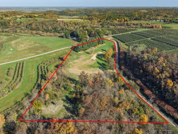 22880 Misslich Drive, Richland Center, WI 53581