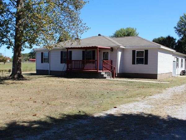 537 Isbell Ln , Decherd, TN 37324