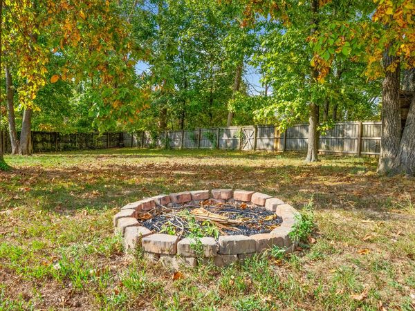 382 Andrew Dr, Clarksville, TN 37042