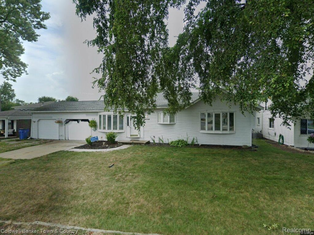 30726 Adams Drive, Gibraltar, Mi 48173 Main Photo