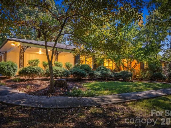 1211 Laurel Street NE, Valdese, NC 28690