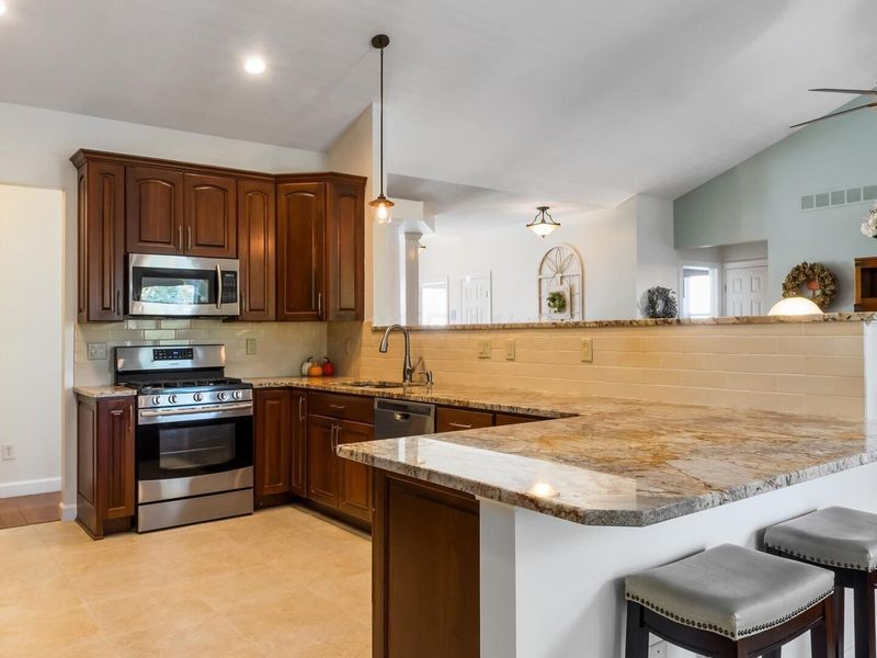 130 Trail E, Etna, OH 43062 Photo 13