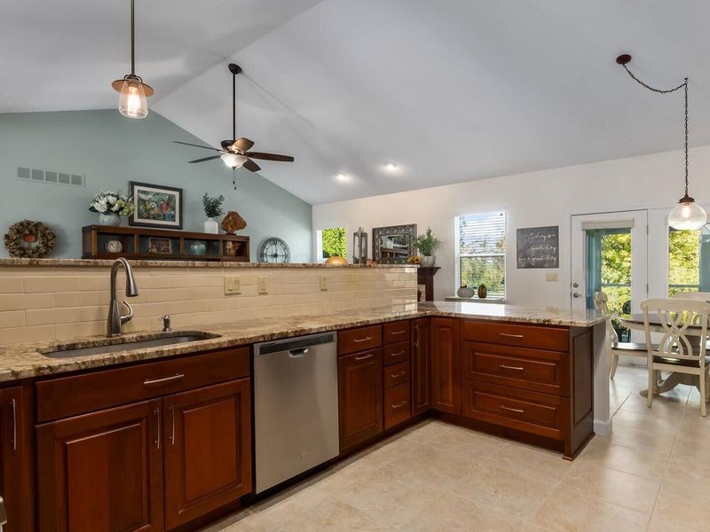 130 Trail E, Etna, OH 43062 Photo 19