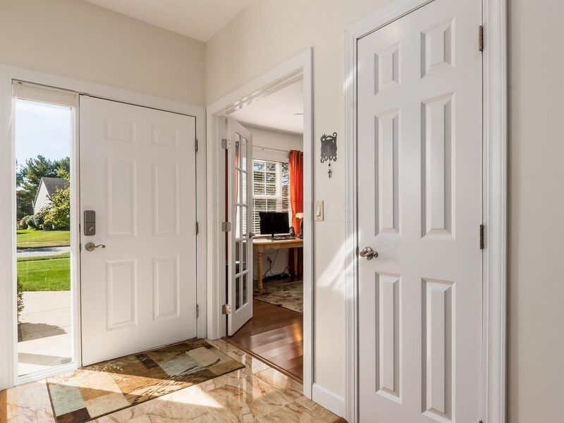 130 Trail E, Etna, OH 43062 Photo 5