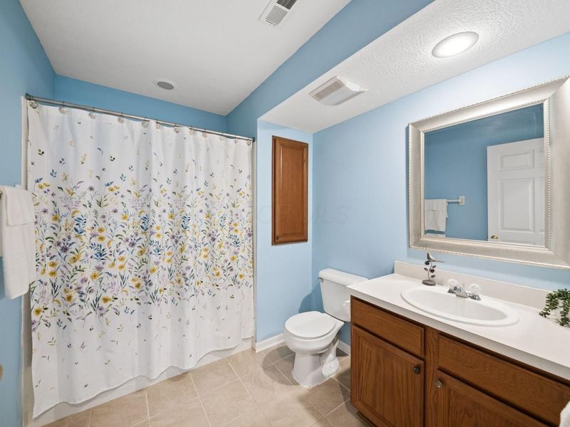 1327 Allington Lane, Columbus, OH 43240 Photo 22