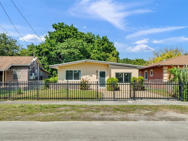 1359 NW 75th Ter , Miami, FL 33147