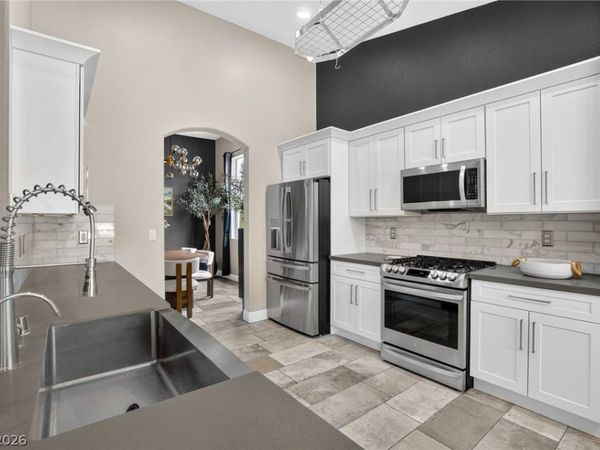 11212 Dell Cliffs Court , Las Vegas, NV 89144
