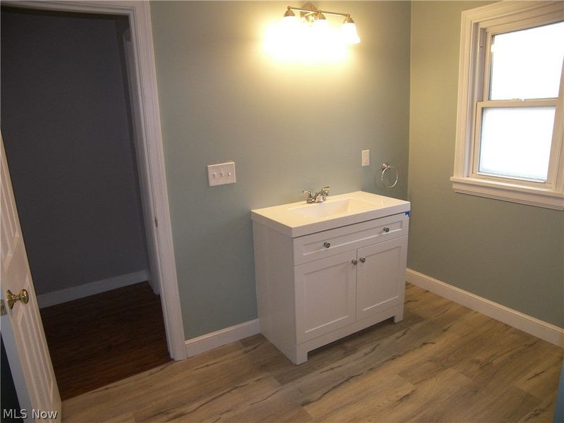710 E 155th Street, Cleveland, OH 44110 Photo 10