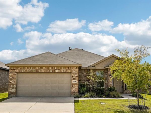 1915 Seminole Drive, Cleburne, TX 76033