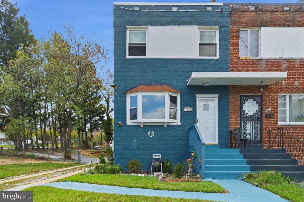 1821 LONGFELLOW STREET, HYATTSVILLE, MD 20782