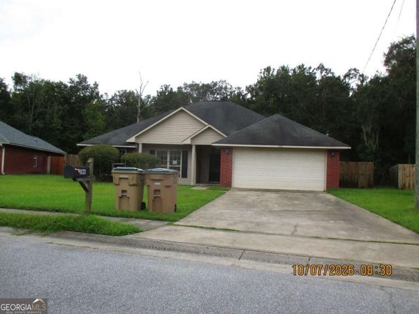 166 Gloucester Drive, Midway, GA 31320