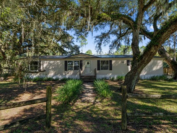 535 NE 394th Ave, Old Town, FL 32680