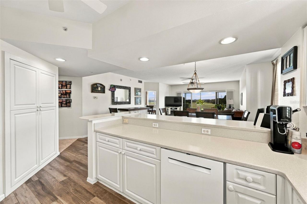 1200 Country Club Drive, Unit 2306, Largo, FL 33771 Photo