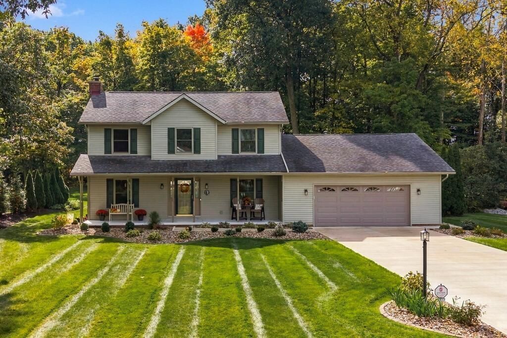 1127 Fox Run Dr., Ashland, OH 44805 Main Photo
