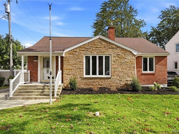 63 Pinewoods Avenue , Tonawanda, NY 14150