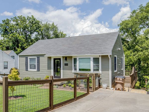 2222 Weona Dr , Nashville, TN 37214