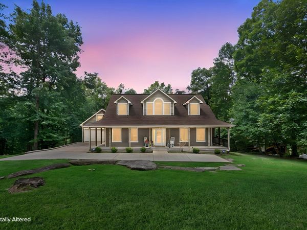 115 Long Point Dr , Rock Island, TN 38581
