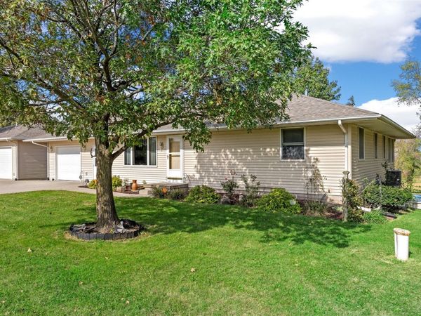 2960 170th Street , South Amana, IA 52334