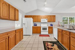 6905 Woodhaven Dr.  photo 4