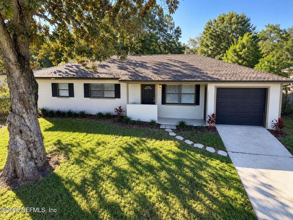 7446 CENTAURI Road, Jacksonville, FL 32210