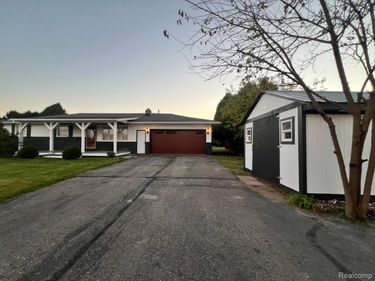 9025 Hoffman Road, London Township, Mi 48159
