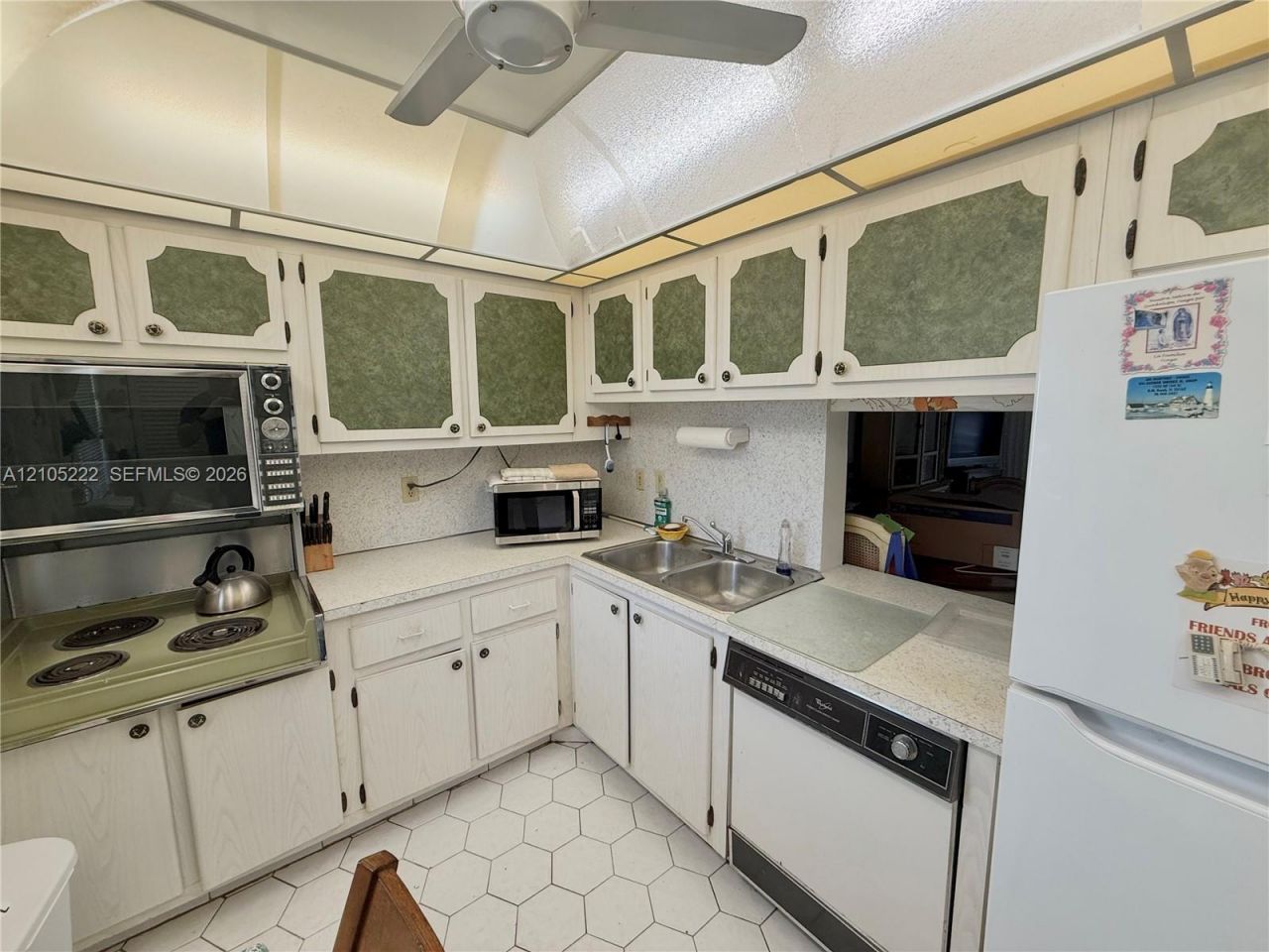 500 NE 14th Ave, Unit 208, Hallandale Beach, FL 33009 Photo