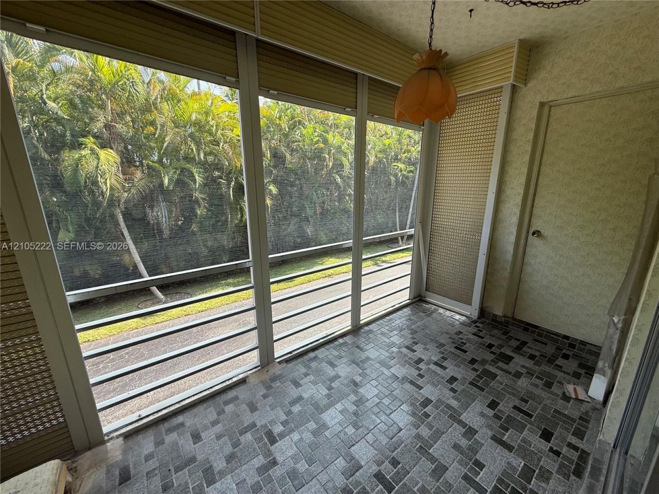 500 NE 14th Ave, Unit 208, Hallandale Beach, FL 33009 Photo