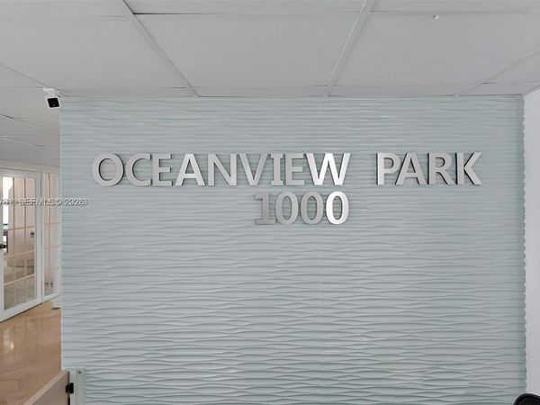 1000 Parkview Dr , Unit 231, Hallandale Beach, FL 33009