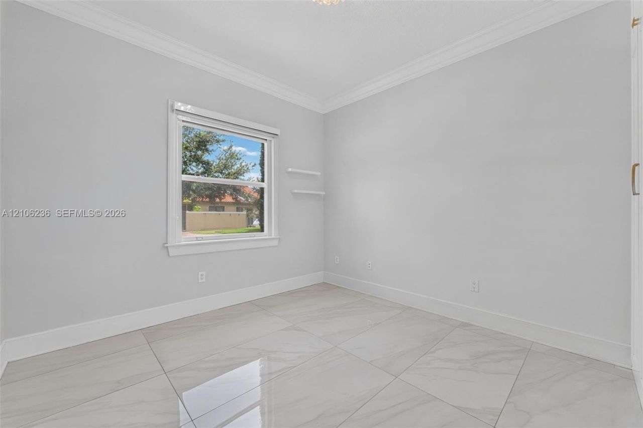 14940 NW 89th Ave, Miami Lakes, FL 33018 Photo