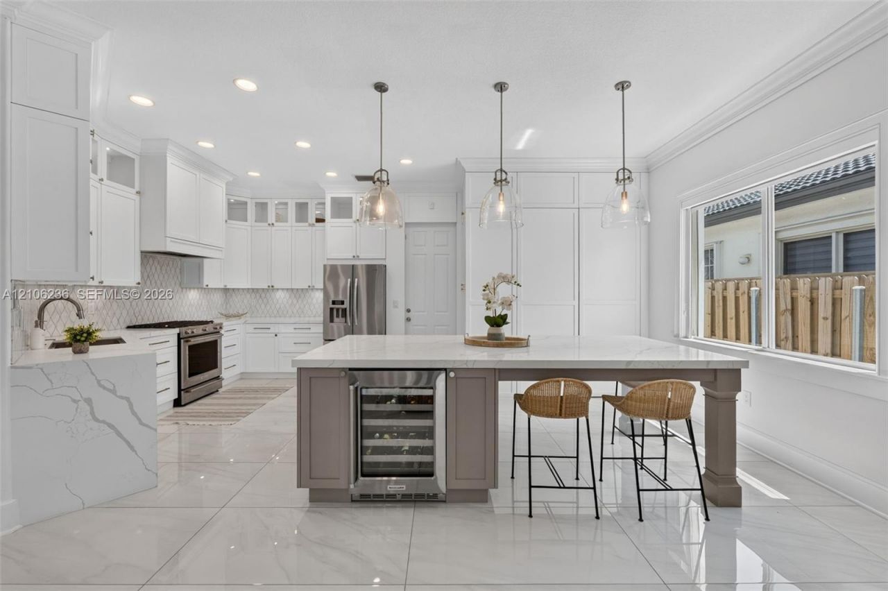 14940 NW 89th Ave, Miami Lakes, FL 33018 Photo