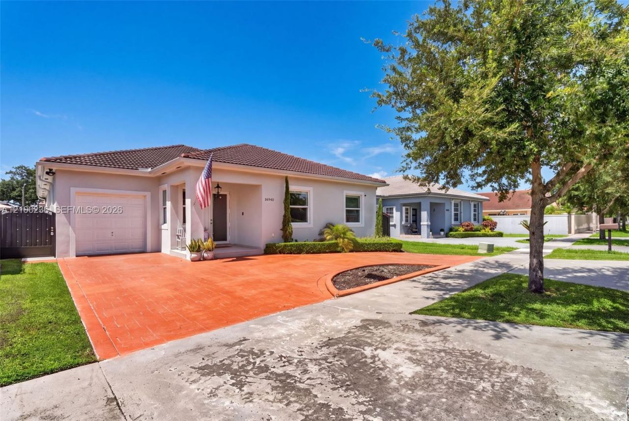 14940 NW 89th Ave, Miami Lakes, FL 33018 Photo